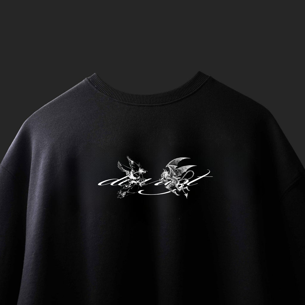 FALLEN DIVINITY OVERSIZED TEE